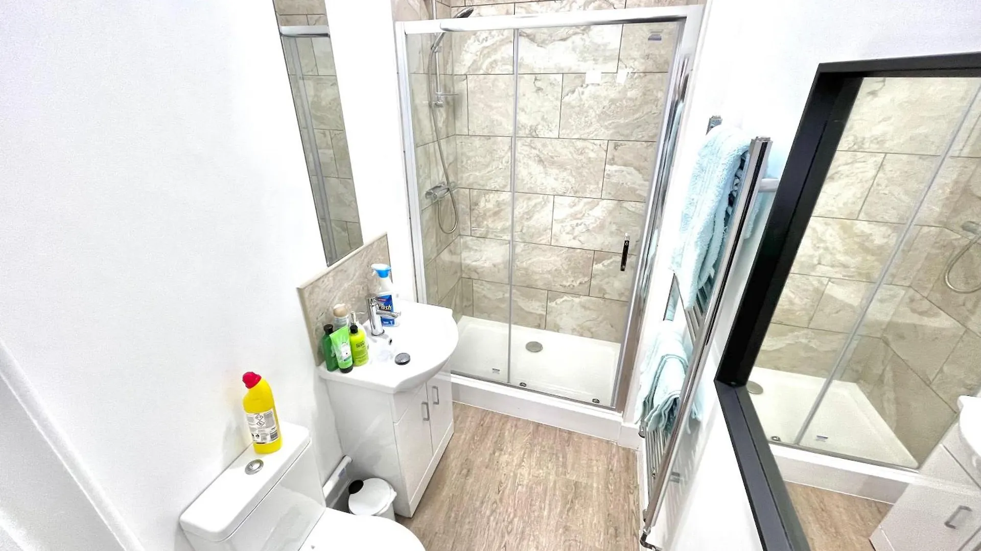 The Limes Rowley Regis Apartment Dorridge 0*,